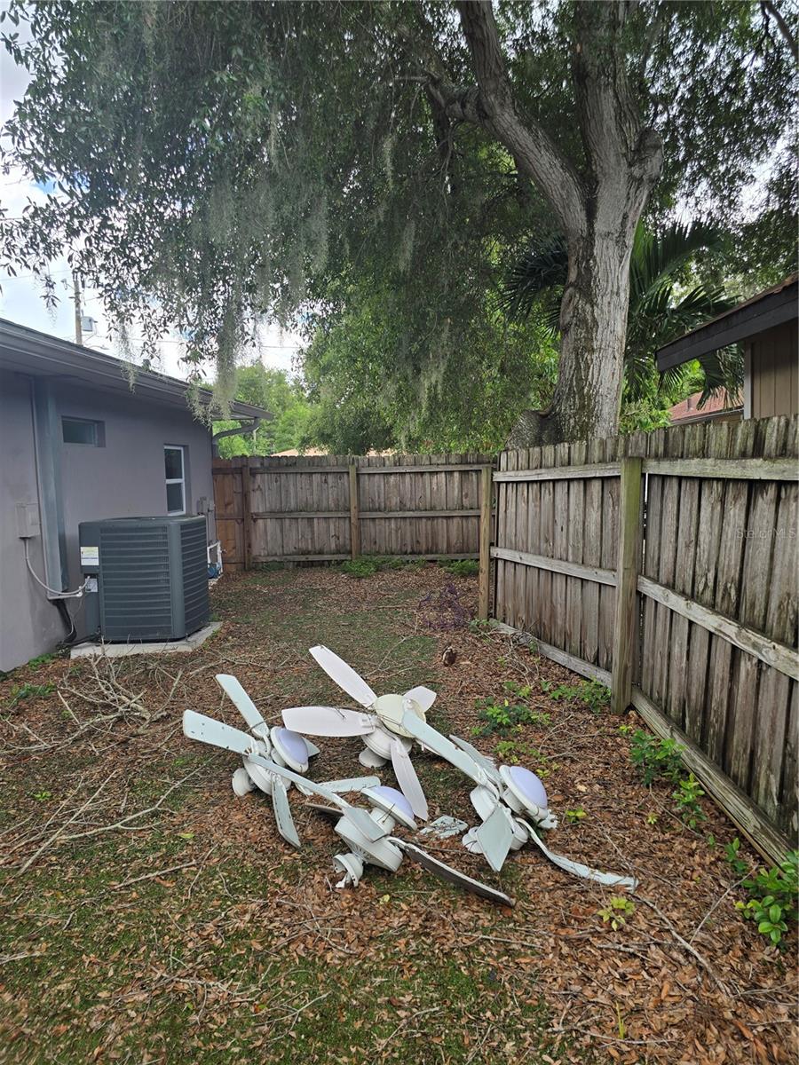 908 Grand Central St Property Photo 25