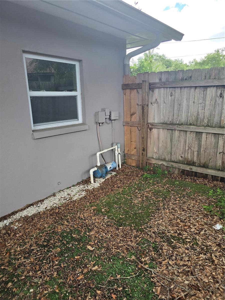 908 Grand Central St Property Photo 27