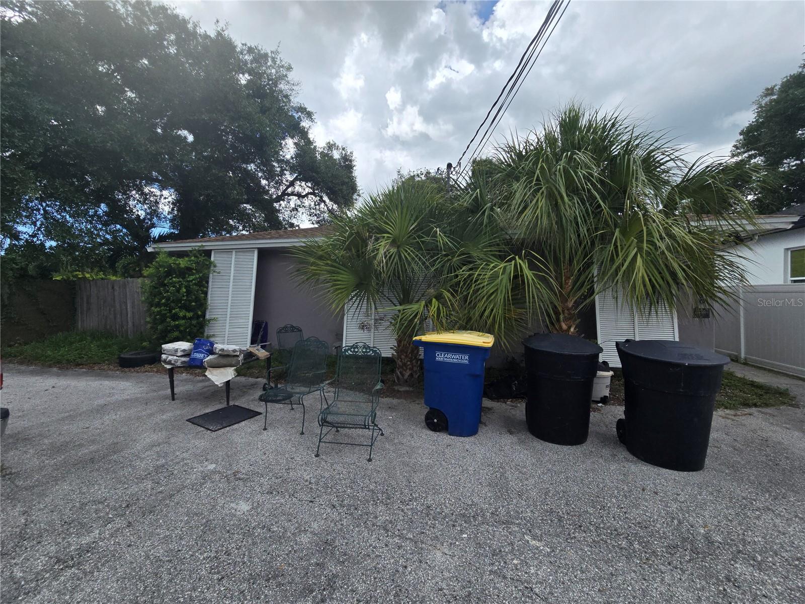 908 Grand Central St Property Photo 32