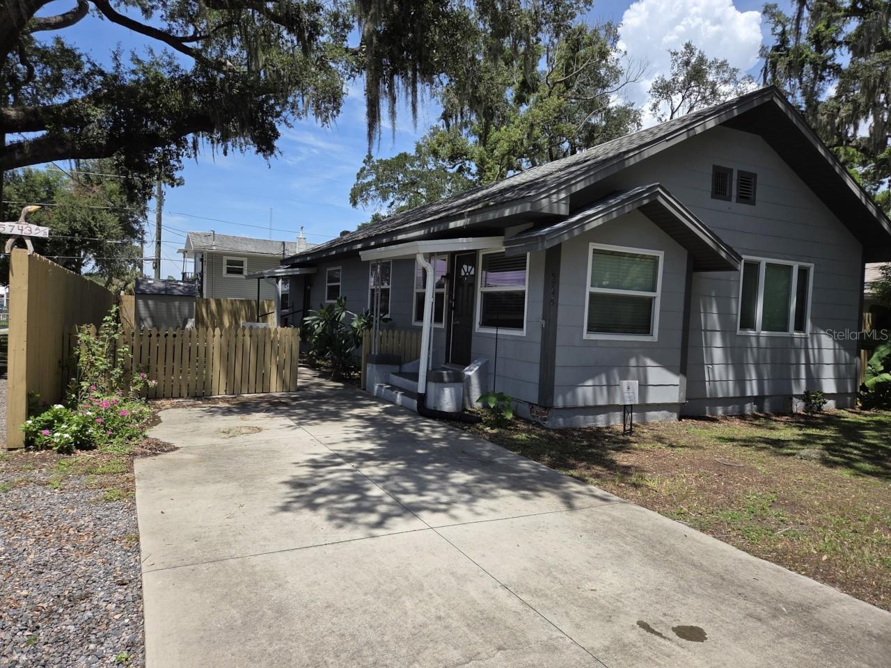 5745 Montana Ave Property Photo 1
