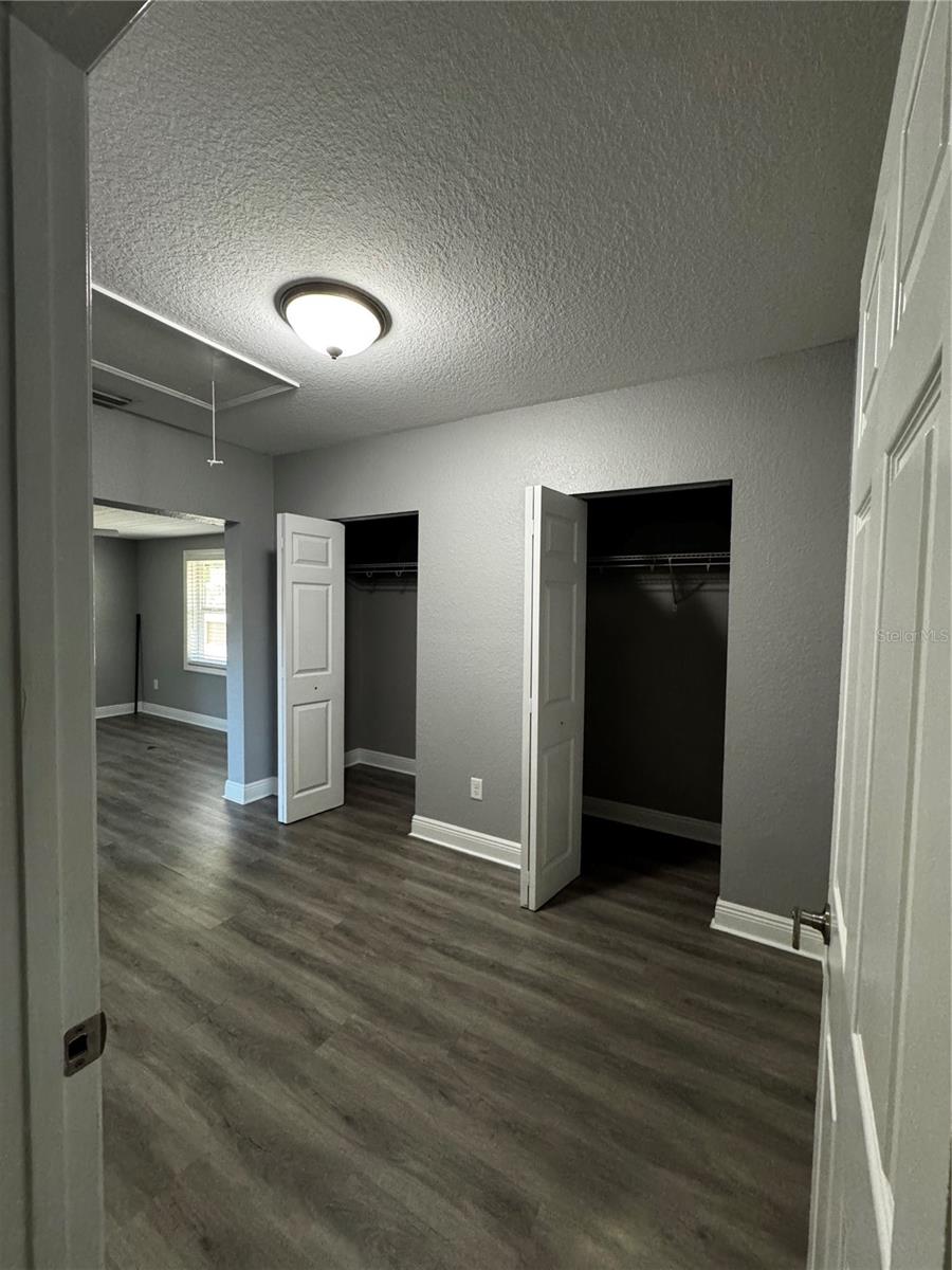 5745 Montana Ave Property Photo 5