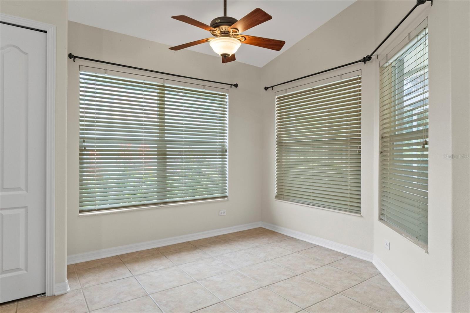 11578 New Haven Dr Property Photo 22