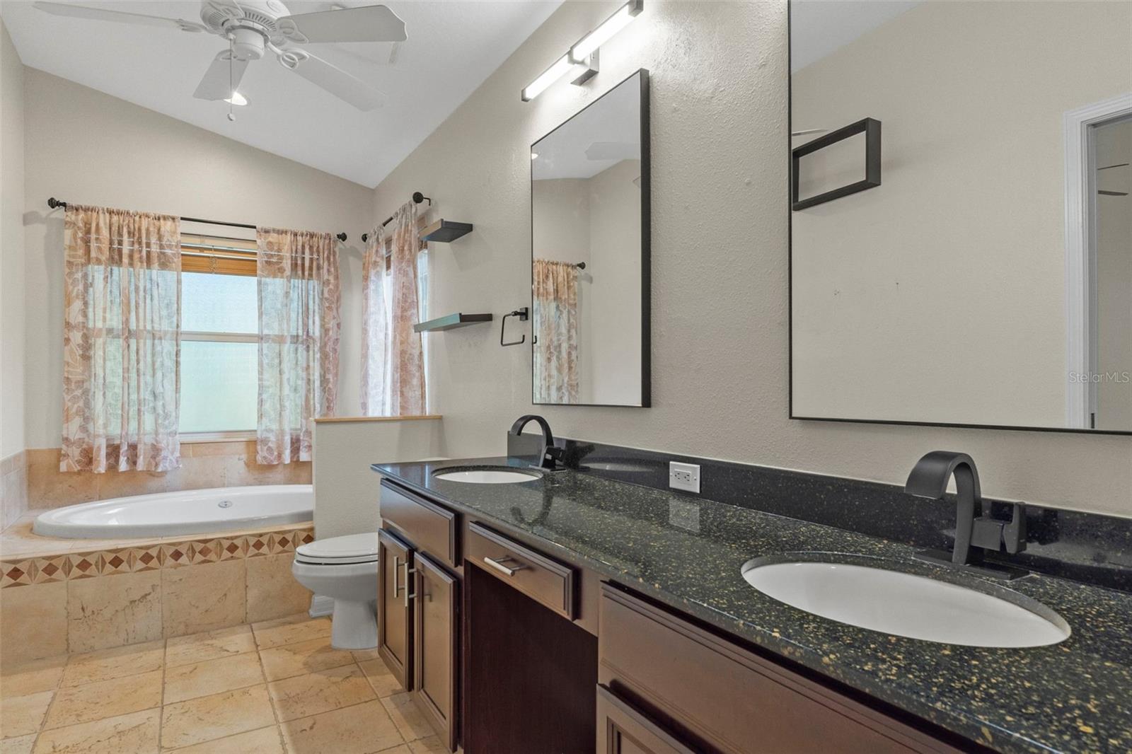 11578 New Haven Dr Property Photo 31