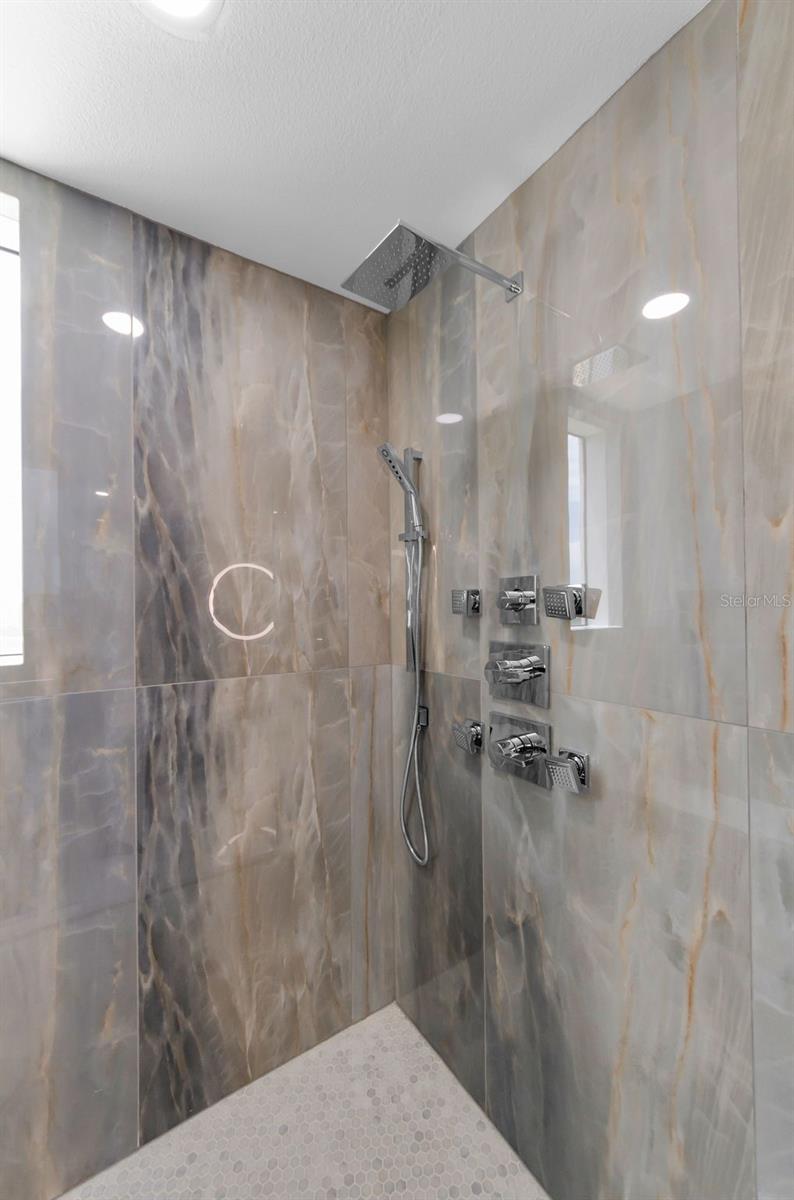 331 Cleveland St #1101 Property Photo 49