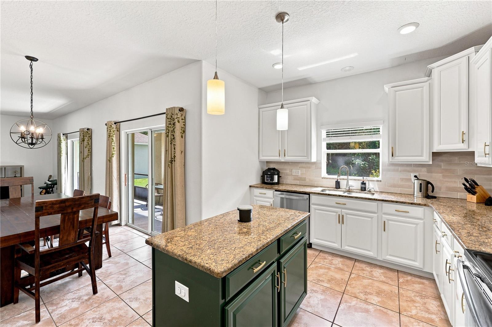 16613 Myrtle Sand Dr Property Photo 13