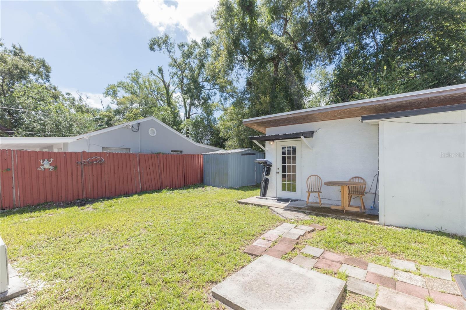 1526 Clinton Property Photo 34