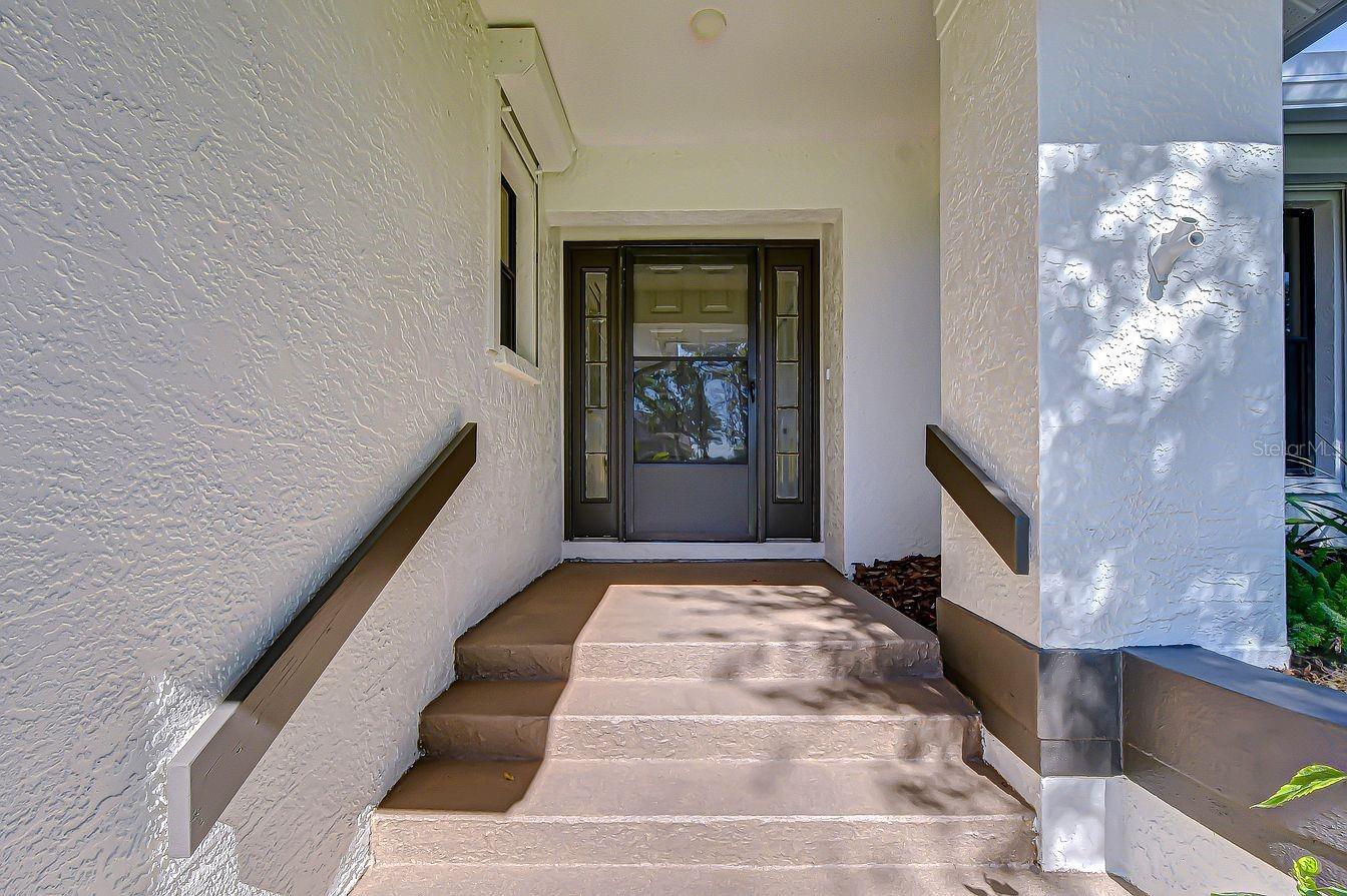 9731 62nd Ave N Property Photo 2