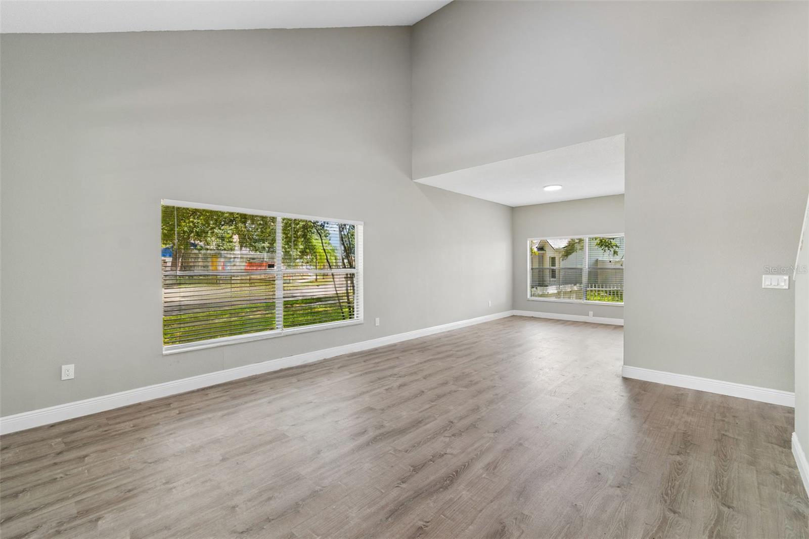 12914 Longcrest Dr Property Photo 19