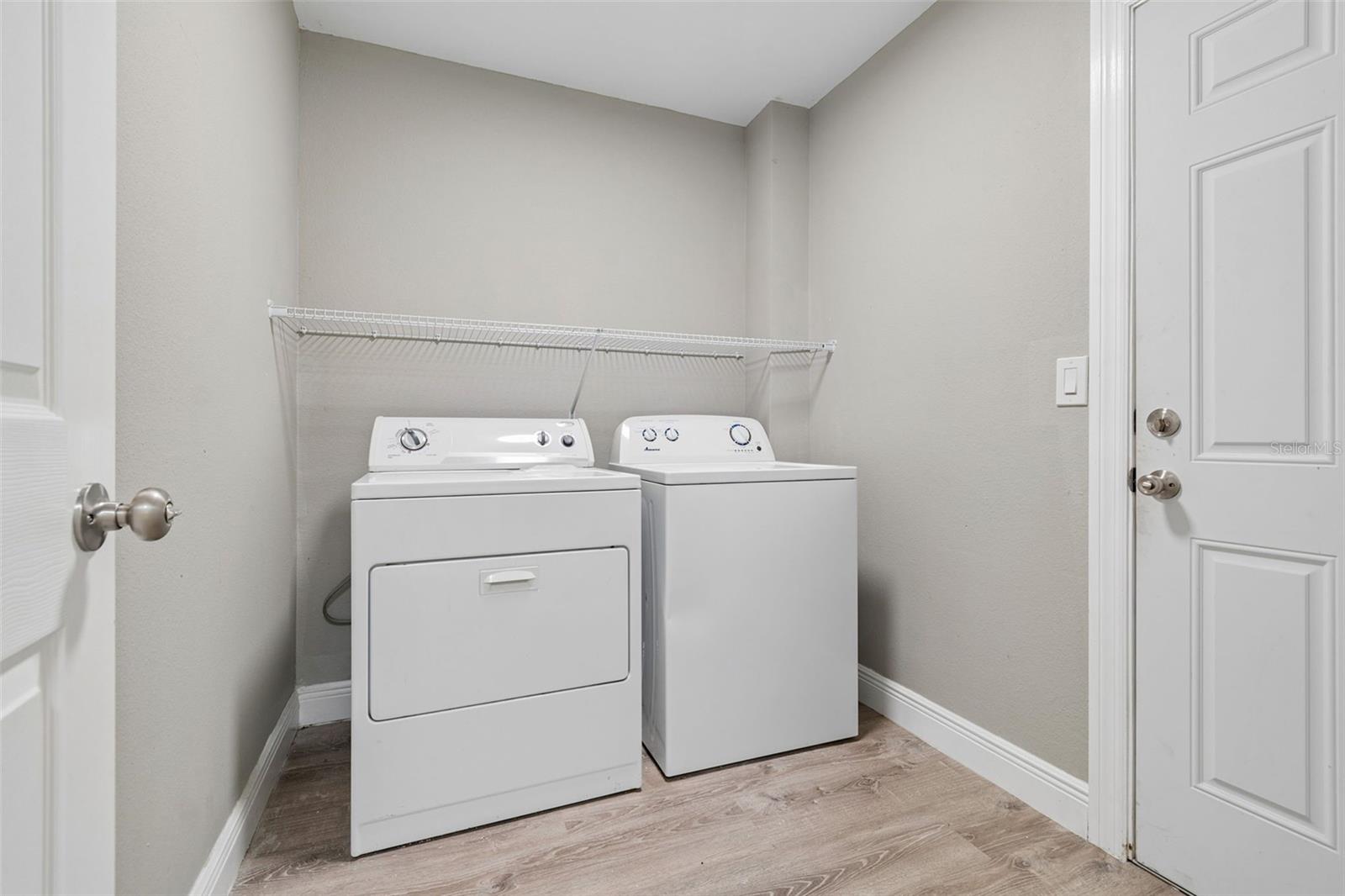12914 Longcrest Dr Property Photo 33