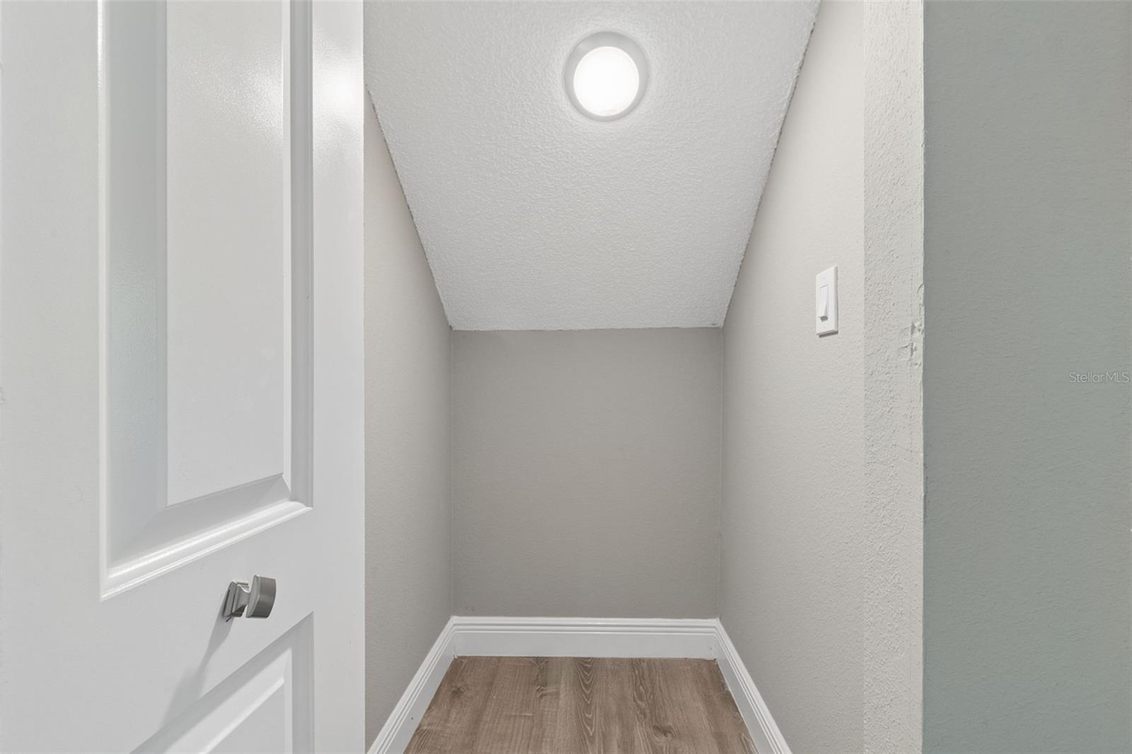 12914 Longcrest Dr Property Photo 34