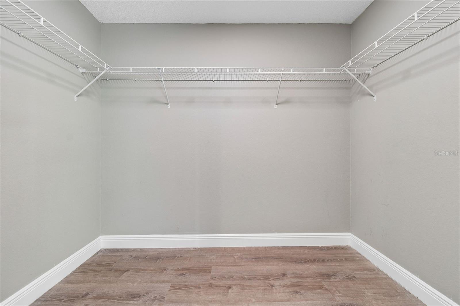 12914 Longcrest Dr Property Photo 46