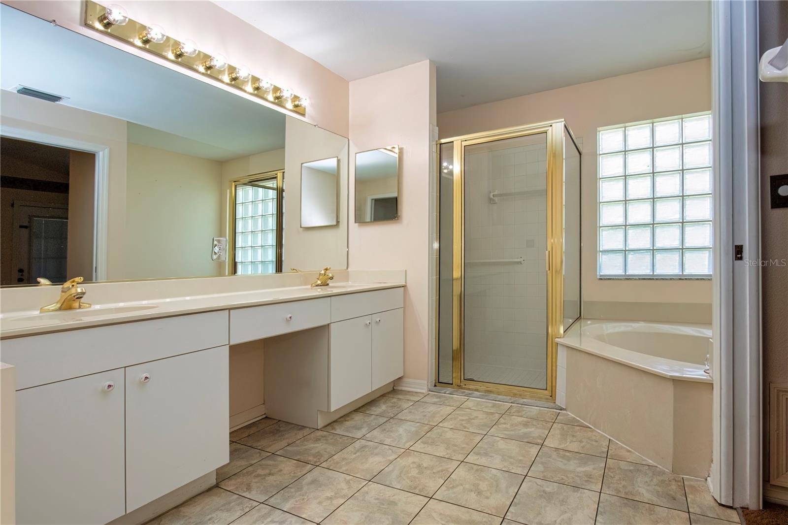2424 E Del Webb Blvd Property Photo 46
