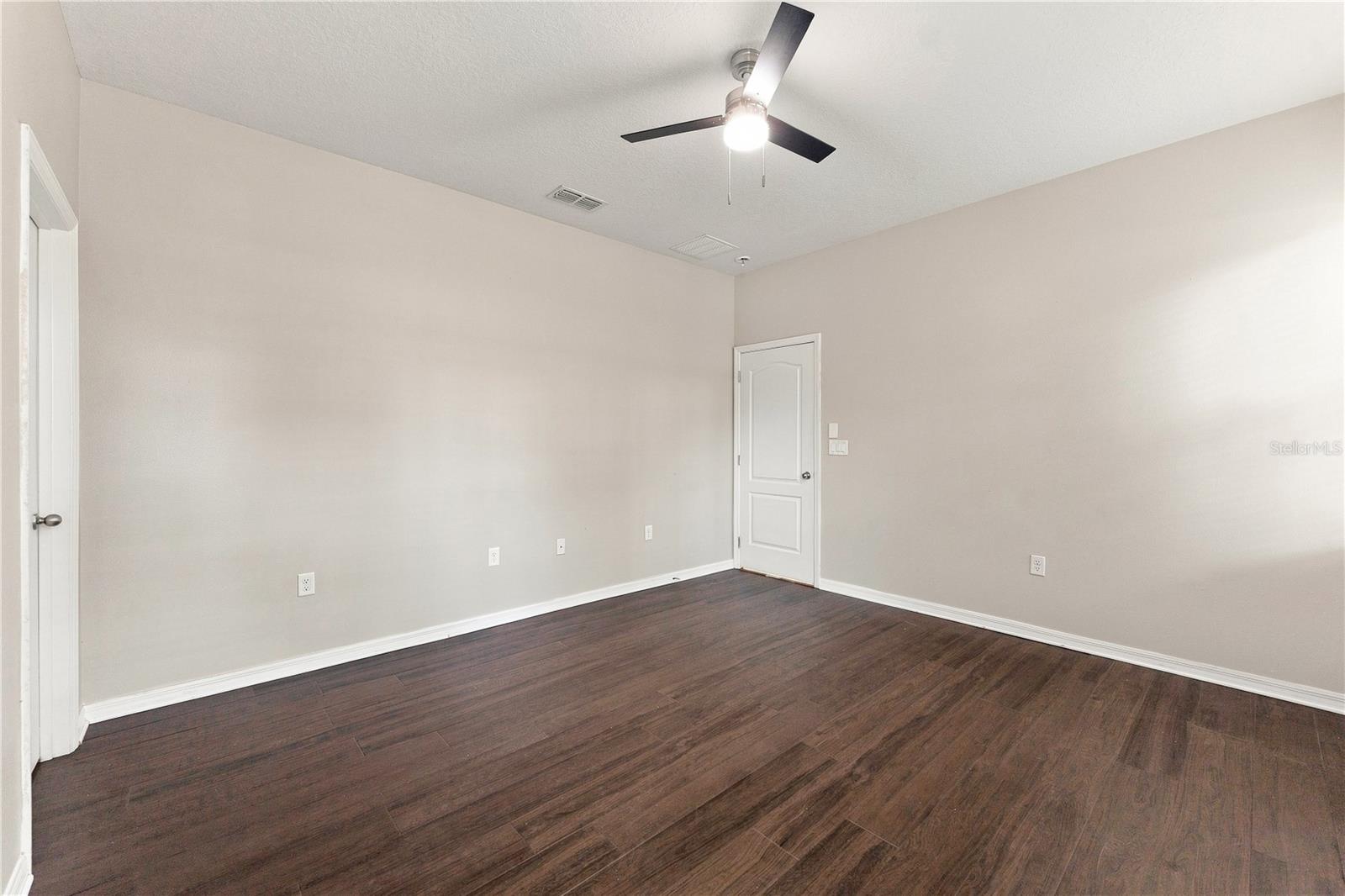 17013 Vilesta Dr Property Photo 15