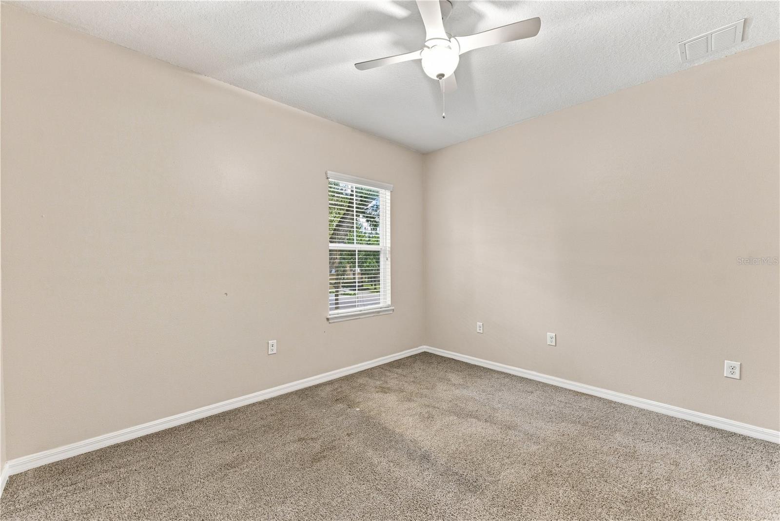 17013 Vilesta Dr Property Photo 24
