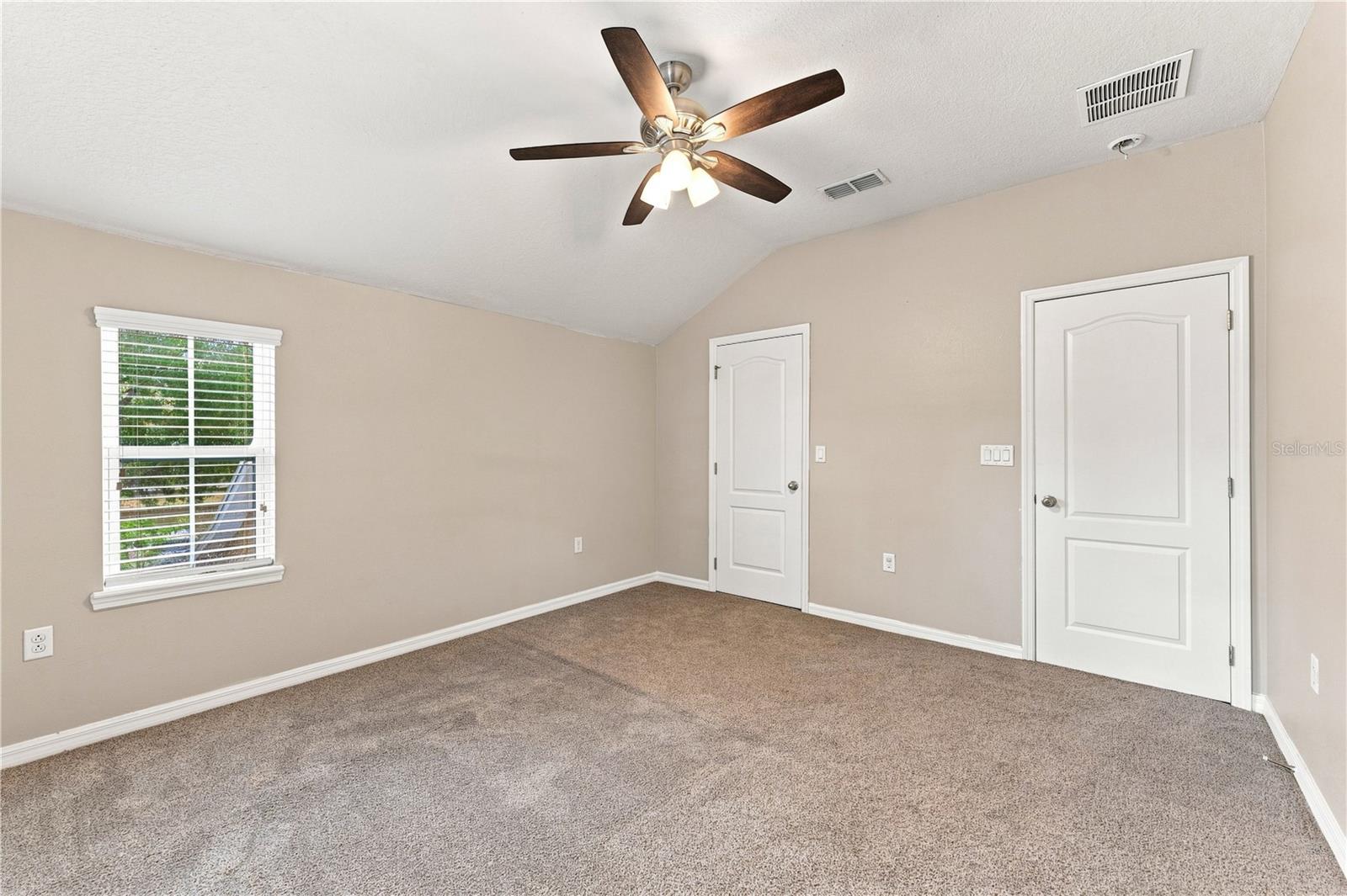 17013 Vilesta Dr Property Photo 28