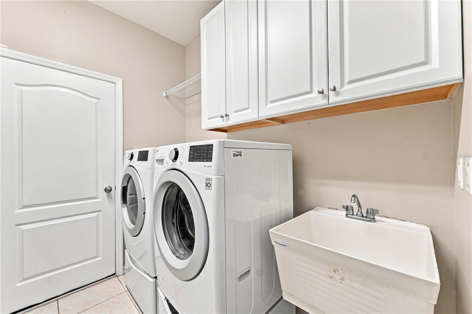 17013 Vilesta Dr Property Photo 33