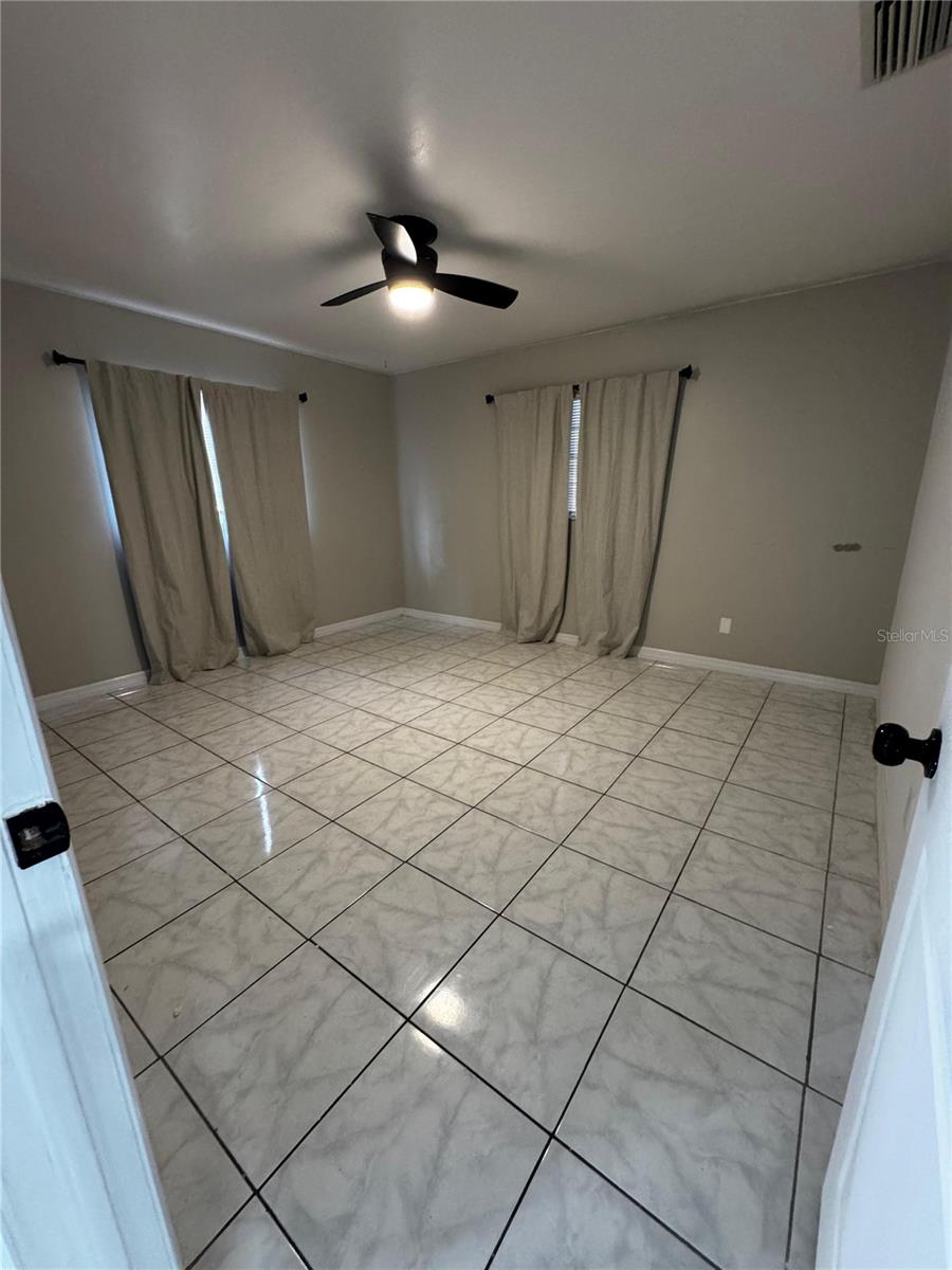 4202 E Okara Rd Property Photo 5