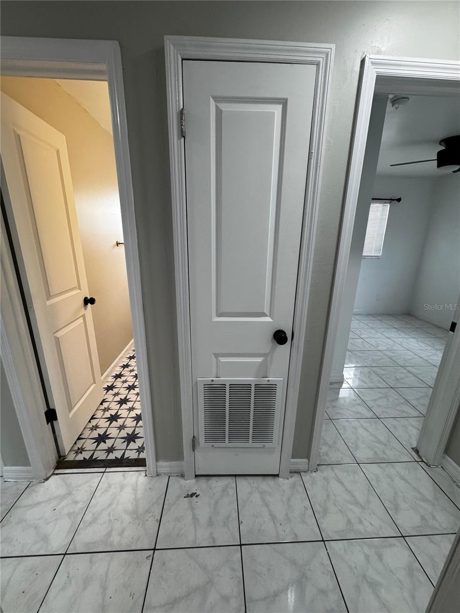 4202 E Okara Rd Property Photo 8