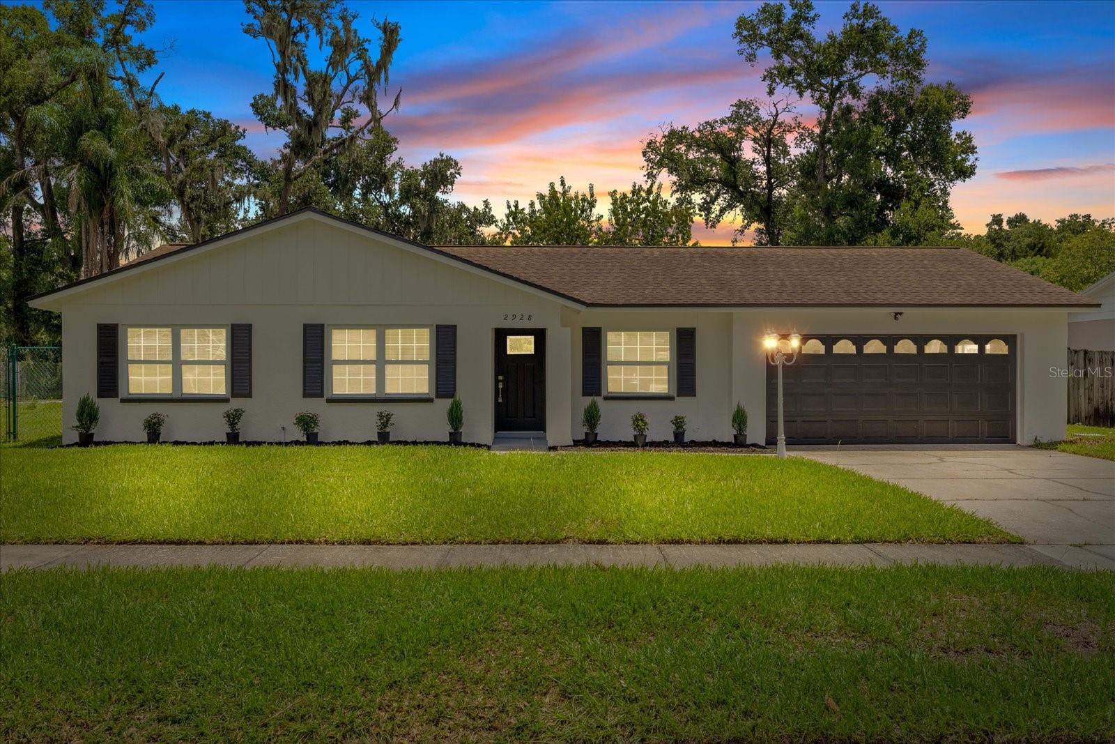 2928 Forest Cir Property Photo 2