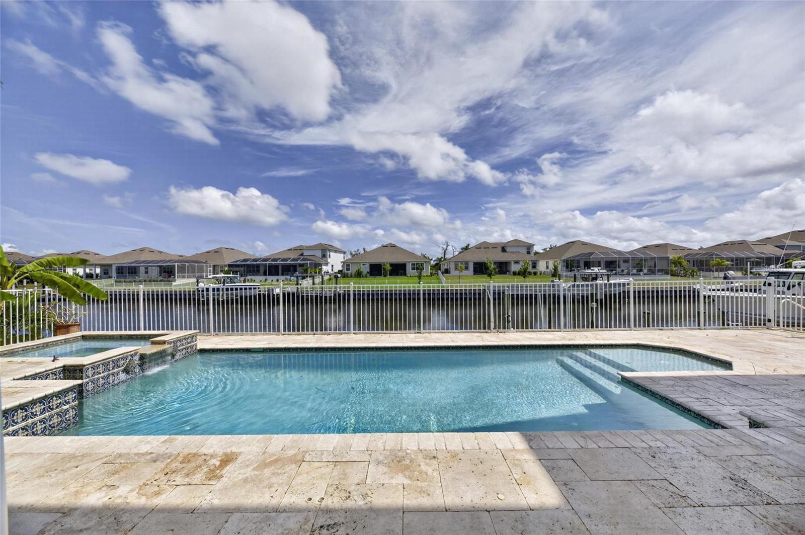 715 Islebay Dr Property Photo 3