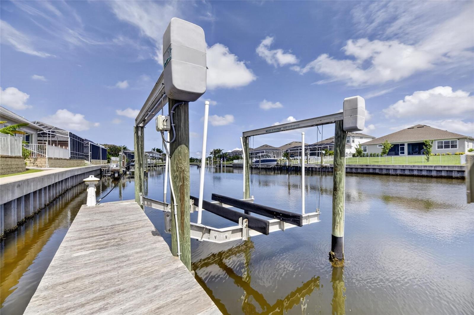 715 Islebay Dr Property Photo 4