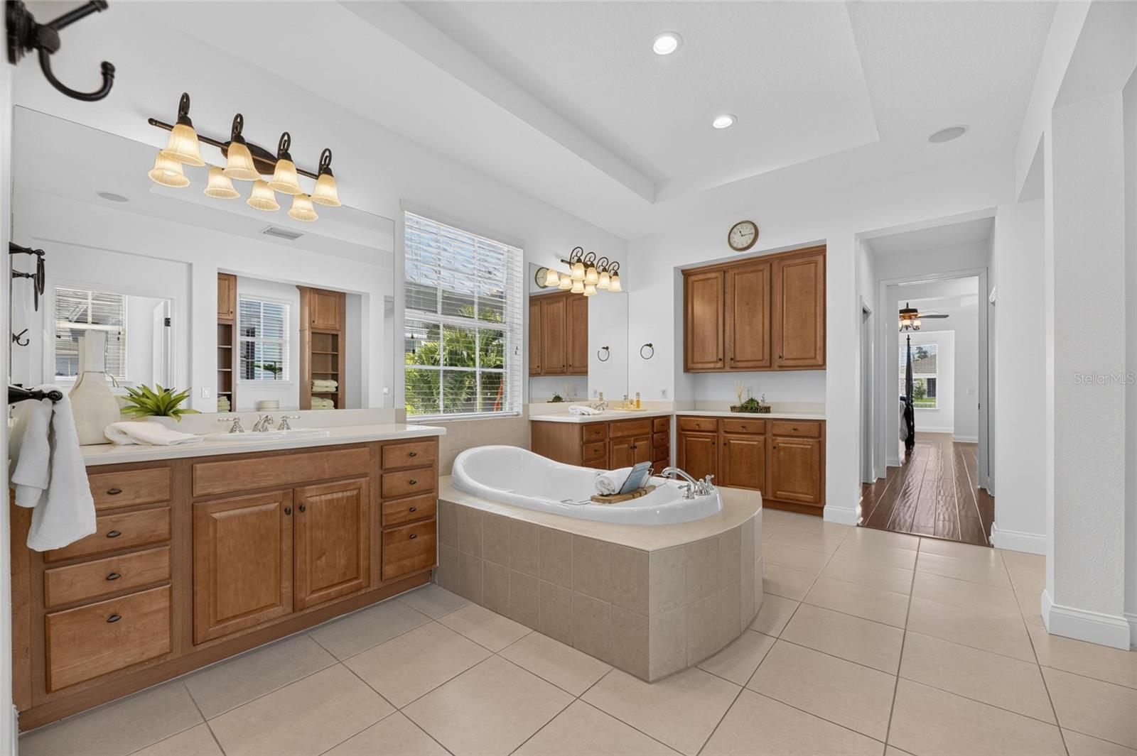 715 Islebay Dr Property Photo 40