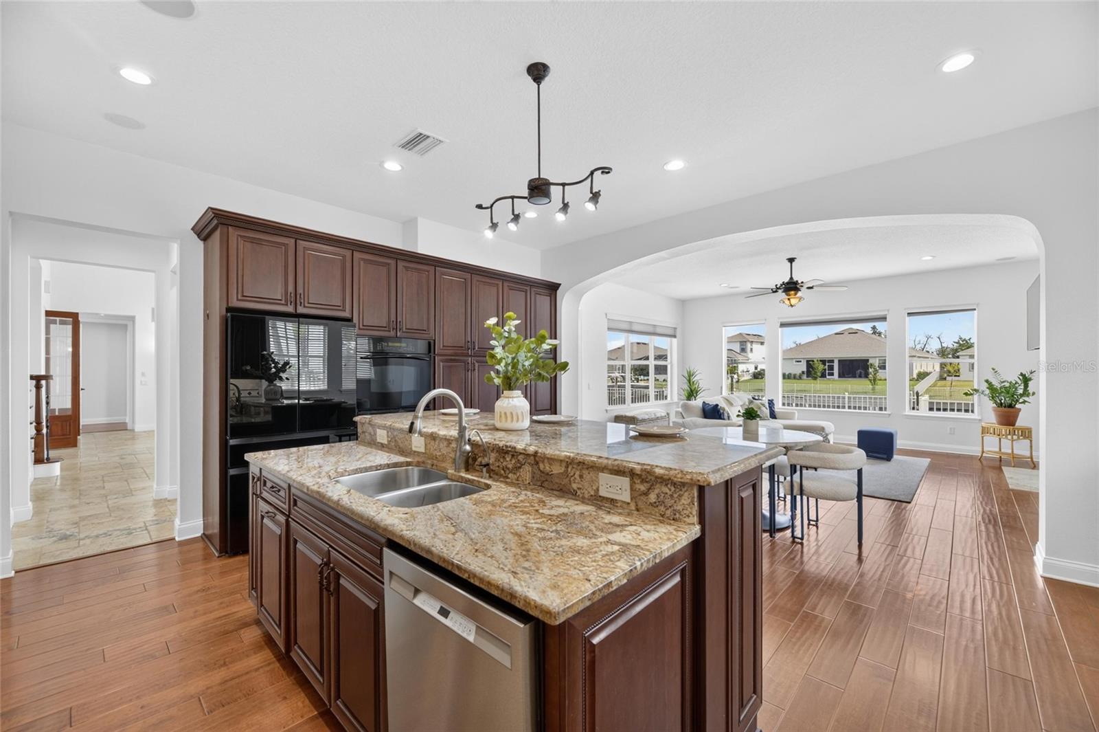 715 Islebay Dr Property Photo 46