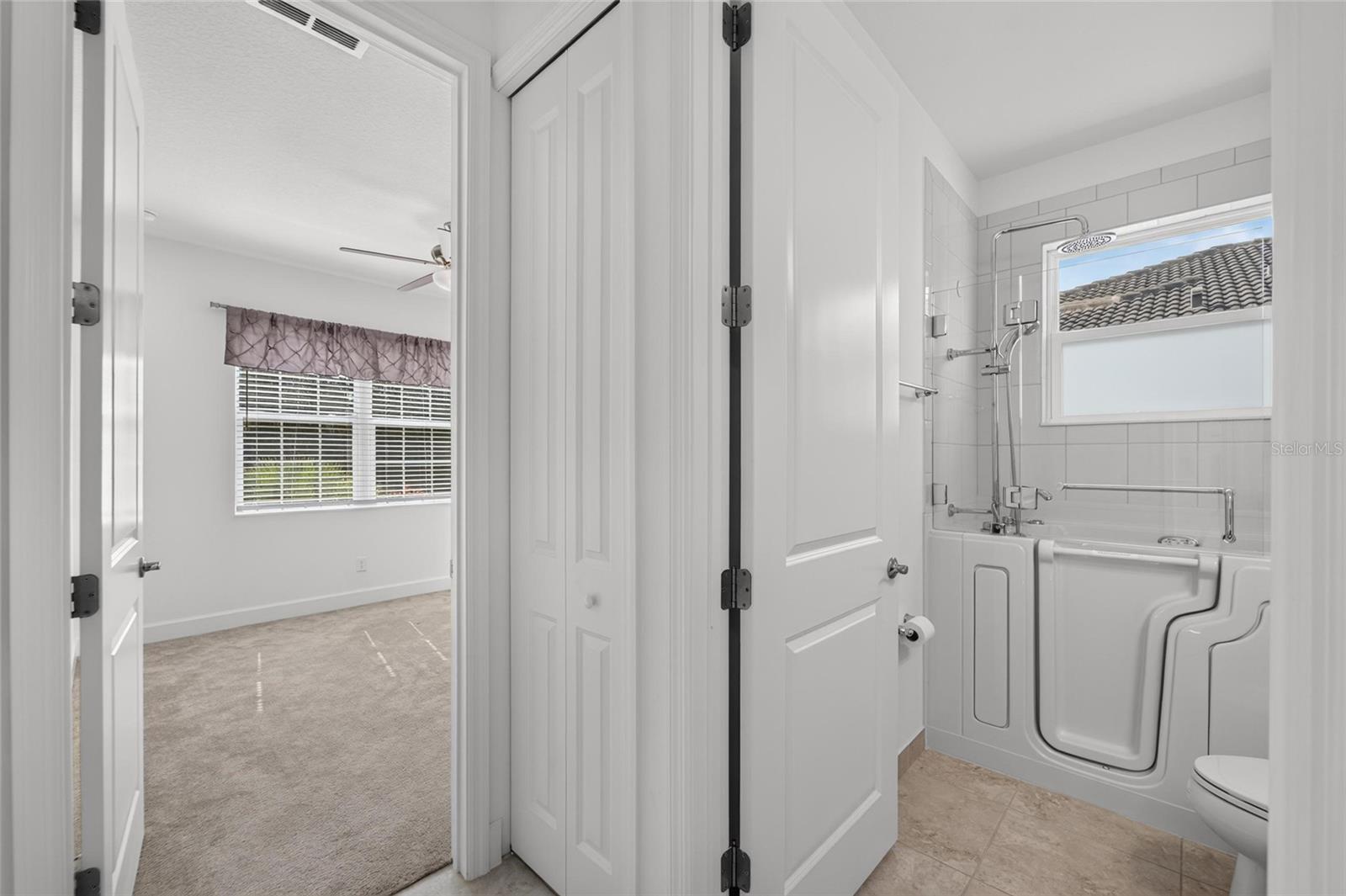 15412 Santa Pola Dr Property Photo 36