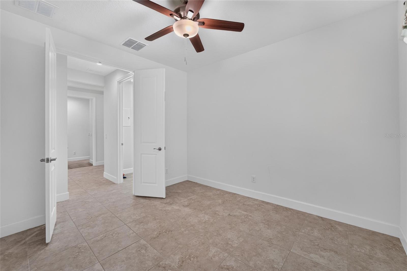 15412 Santa Pola Dr Property Photo 40