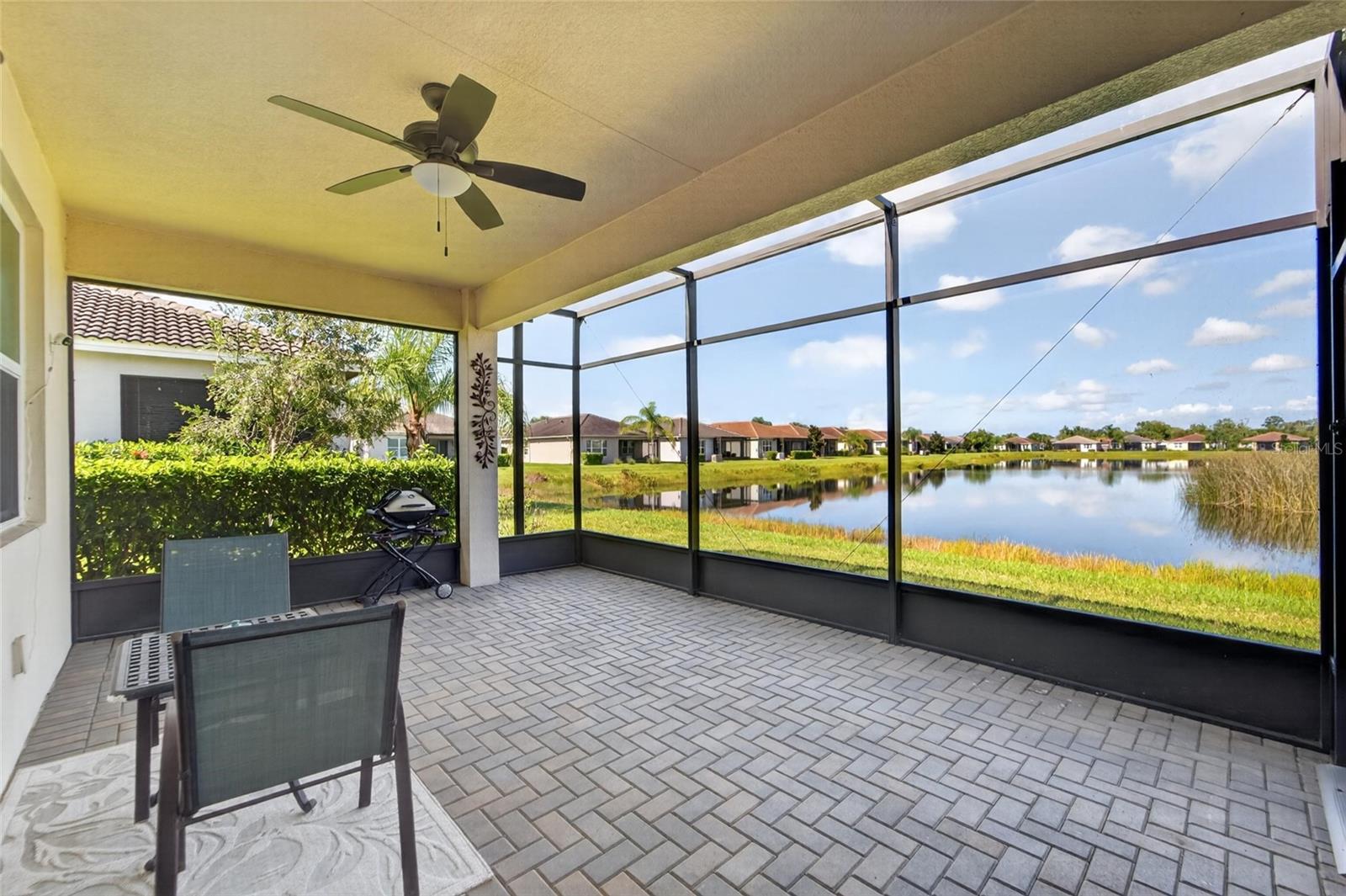 15412 Santa Pola Dr Property Photo 43