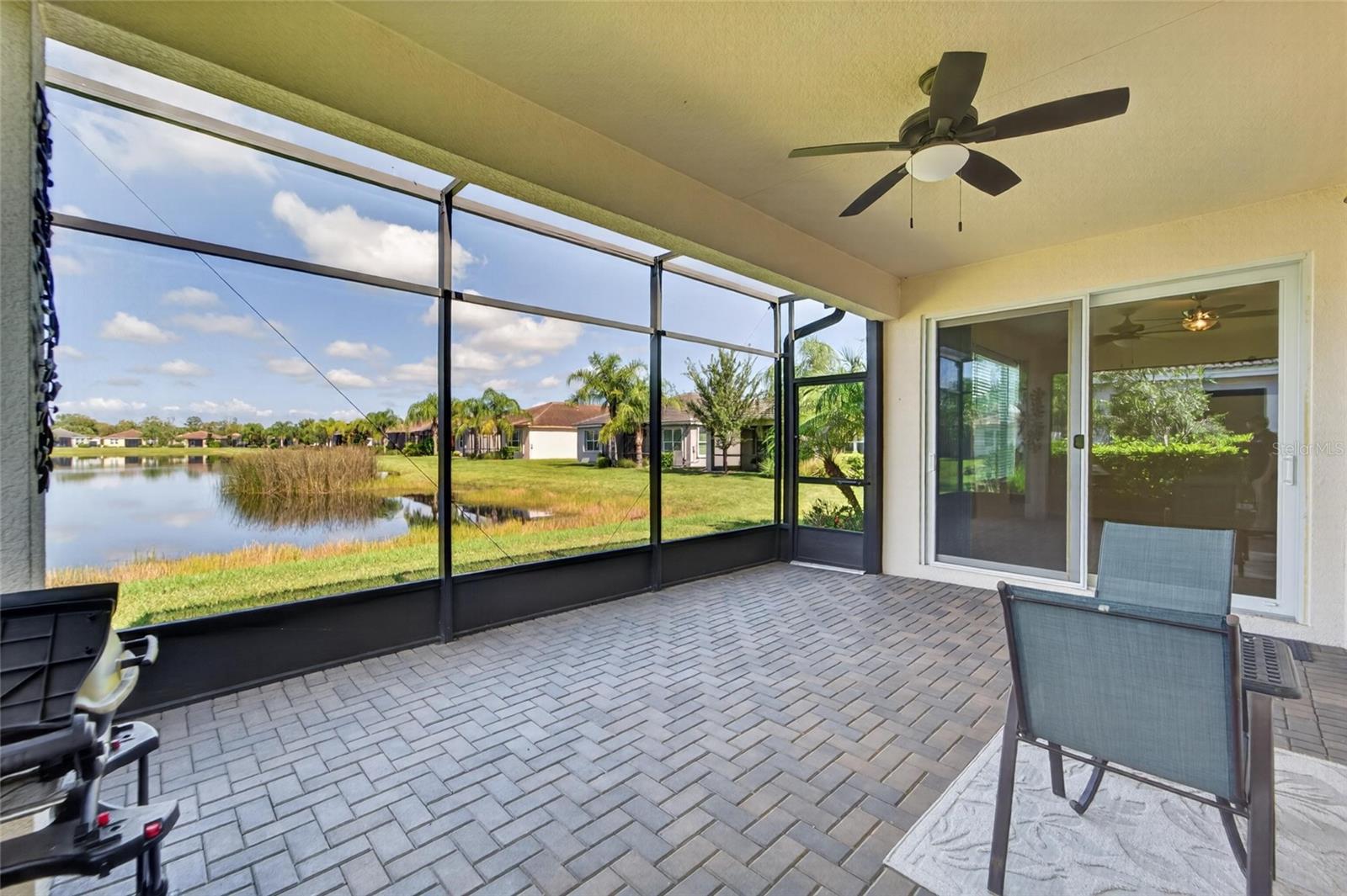 15412 Santa Pola Dr Property Photo 44