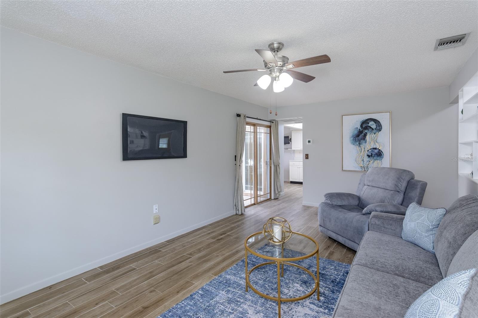 1139 Orange Tree Cir E #a Property Photo 3