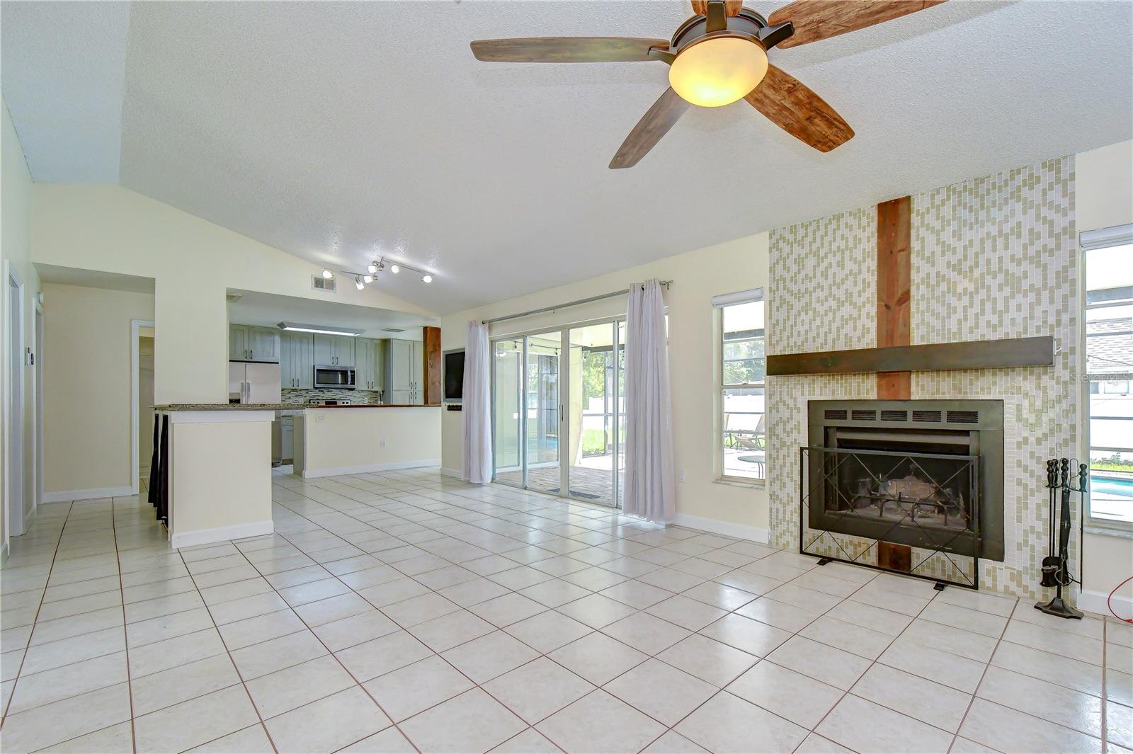 1108 Dockside Dr Property Photo 28