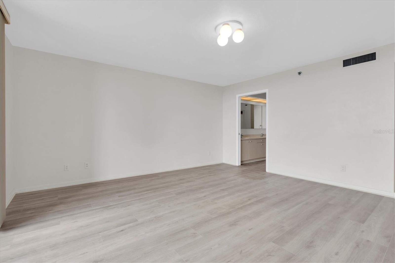 1600 Gulf Blvd #617 Property Photo 27