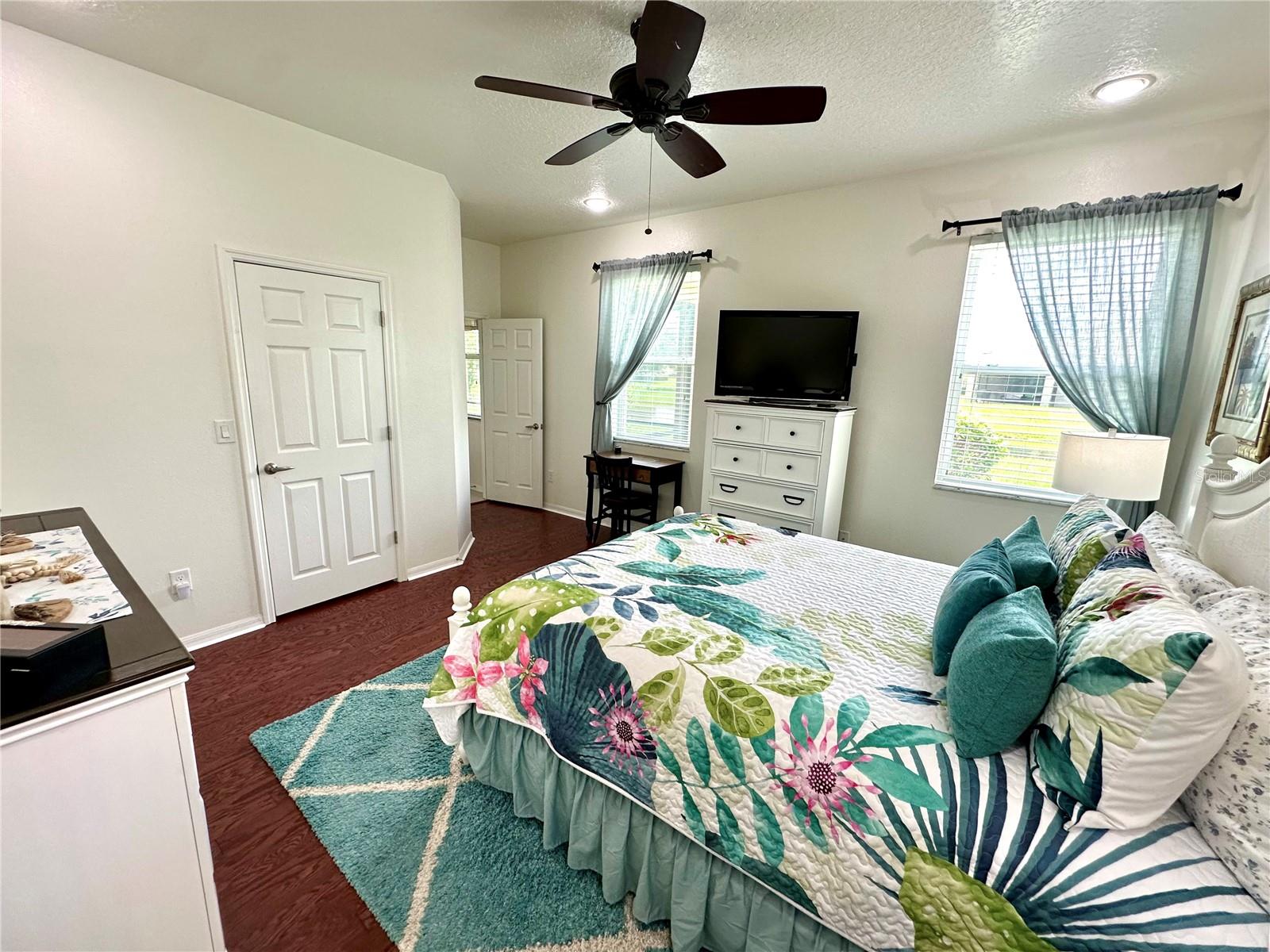 4247 Angelica Loop Property Photo 16