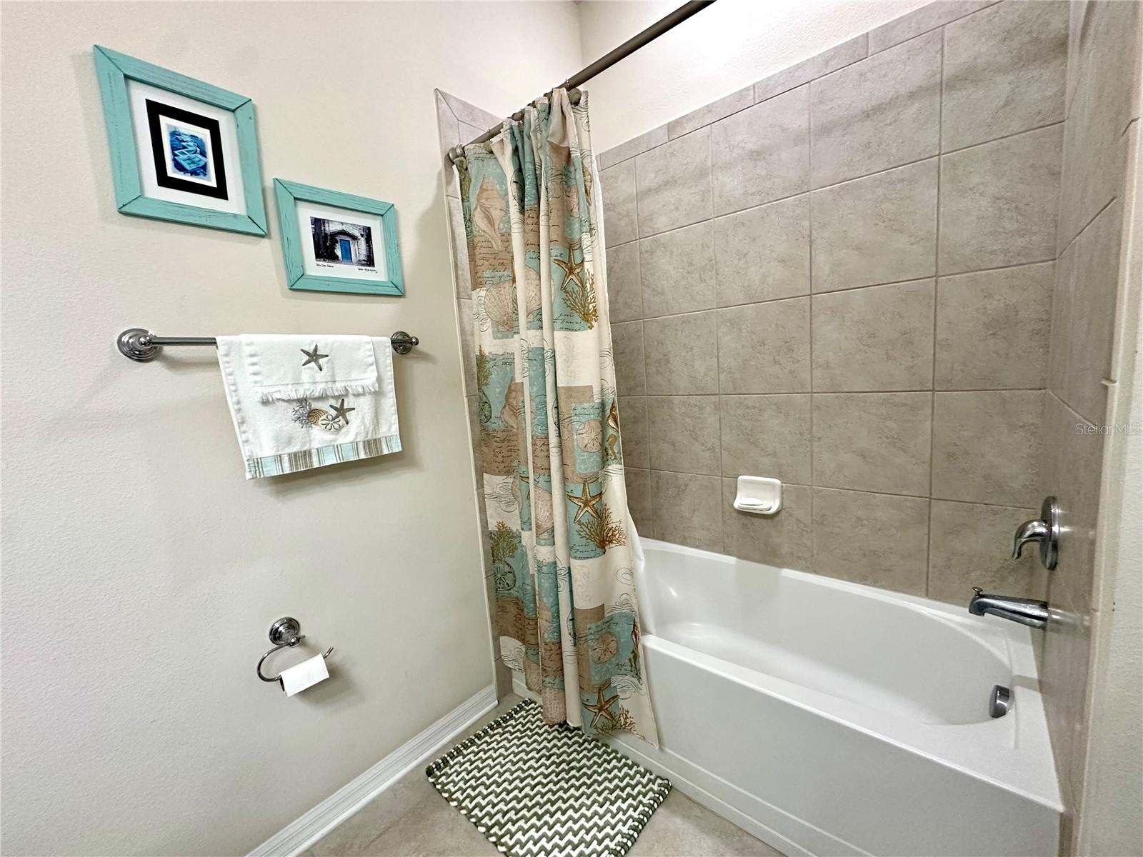 4247 Angelica Loop Property Photo 28