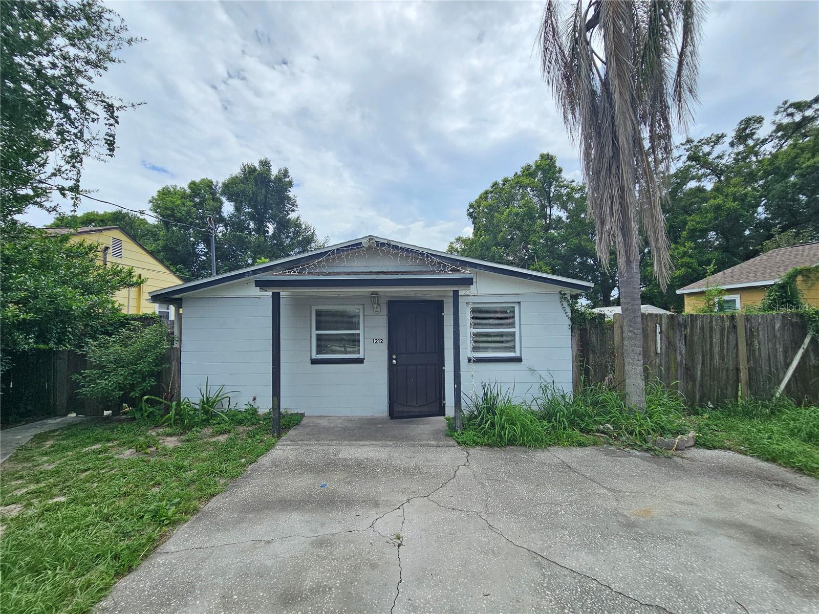 1212 W MARJORIE ST Property Photo 1