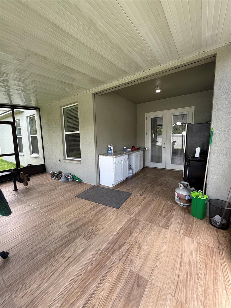 422 Westchester Hills Ln Property Photo 17