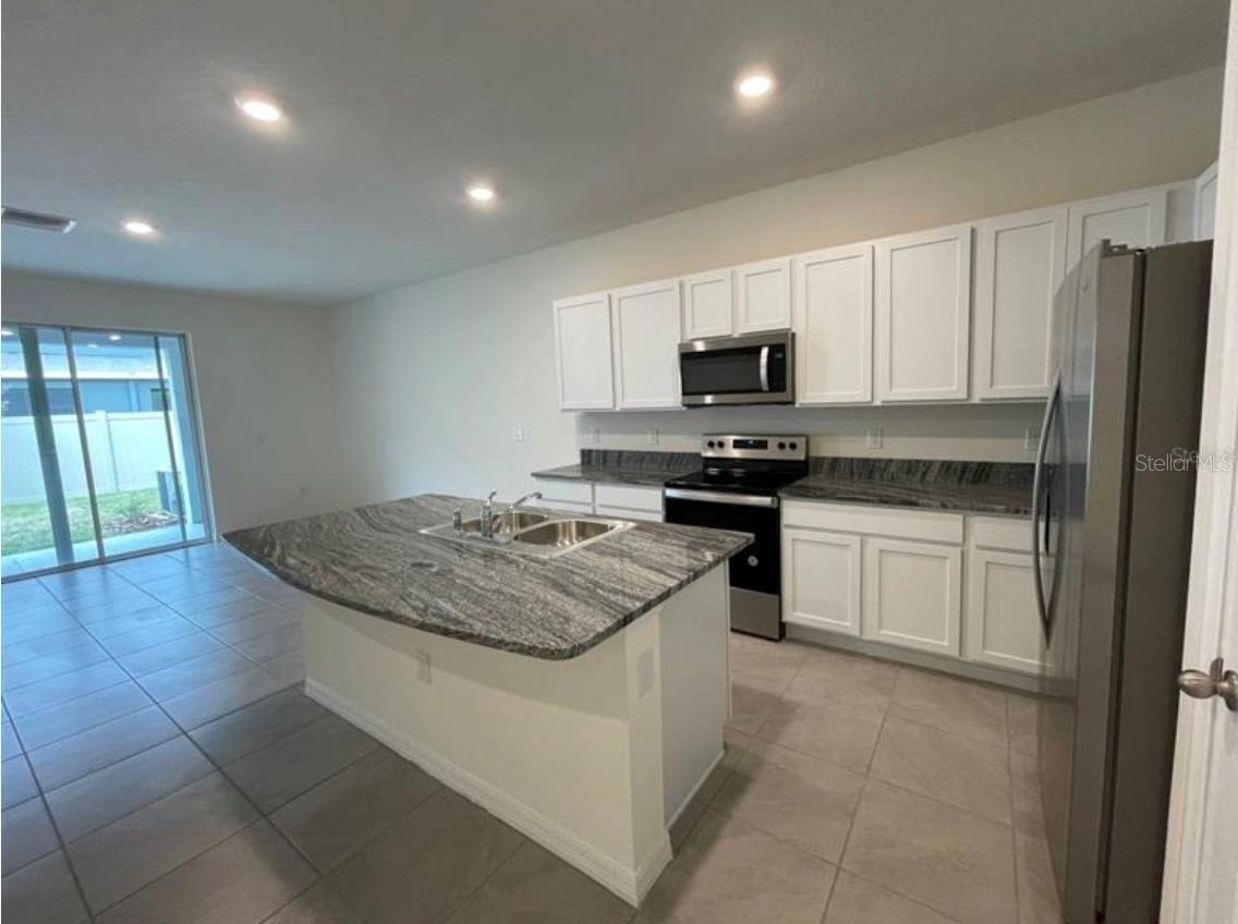 32971 Pez Landing Ln Property Photo 5