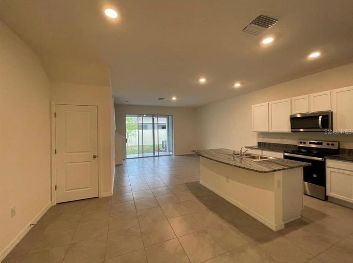 32971 Pez Landing Ln Property Photo 8