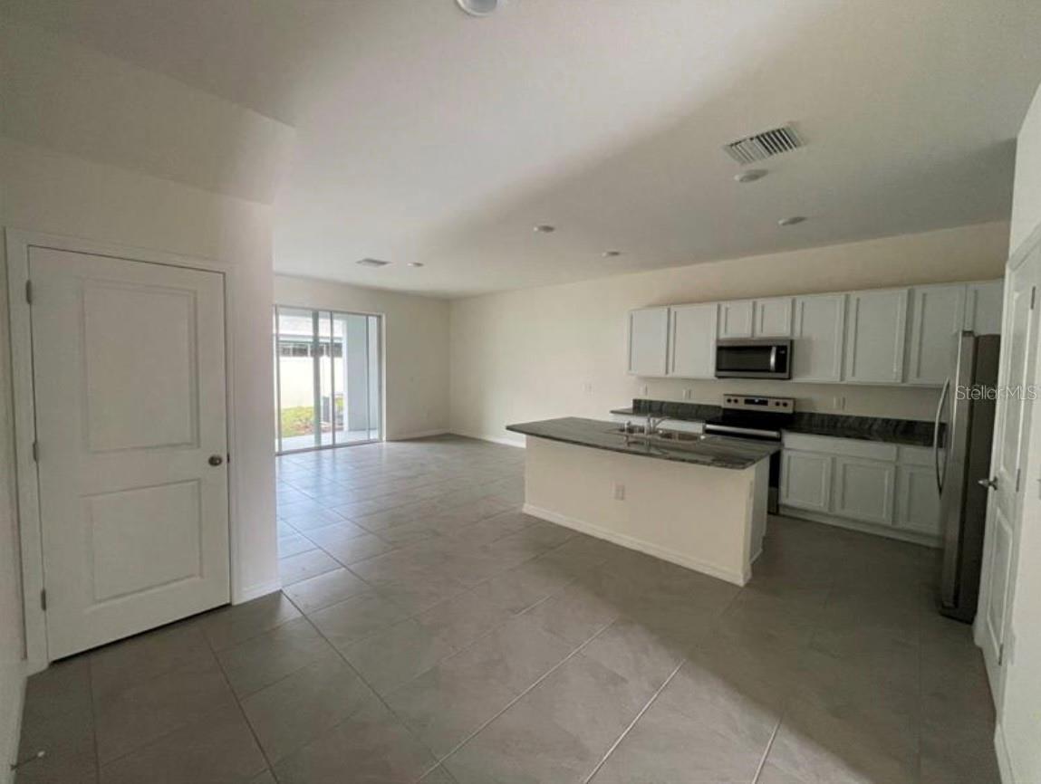 32971 Pez Landing Ln Property Photo 12