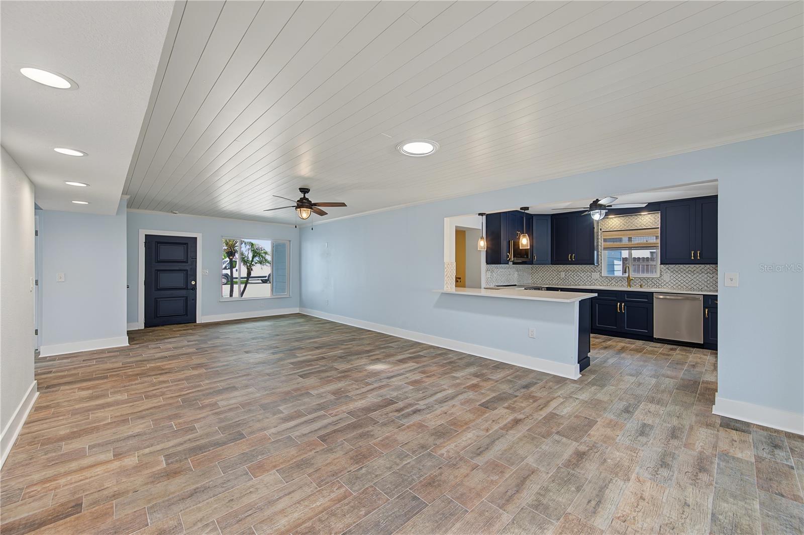 403 Normandy Rd Property Photo 6