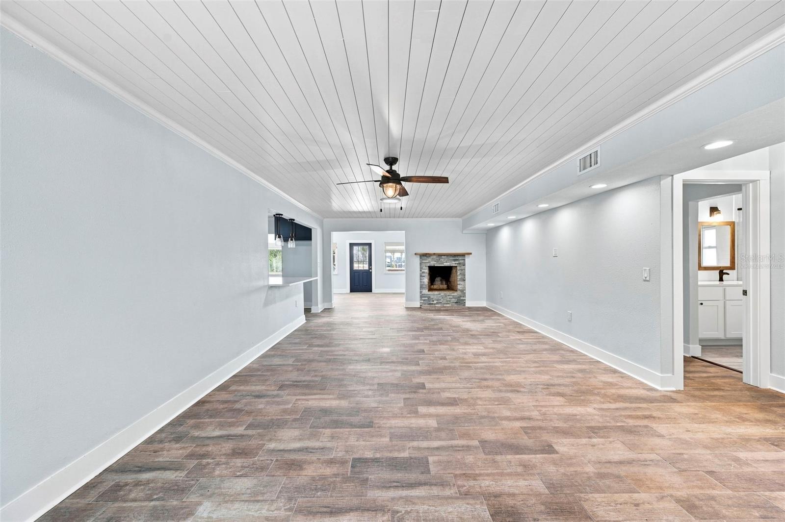 403 Normandy Rd Property Photo 8