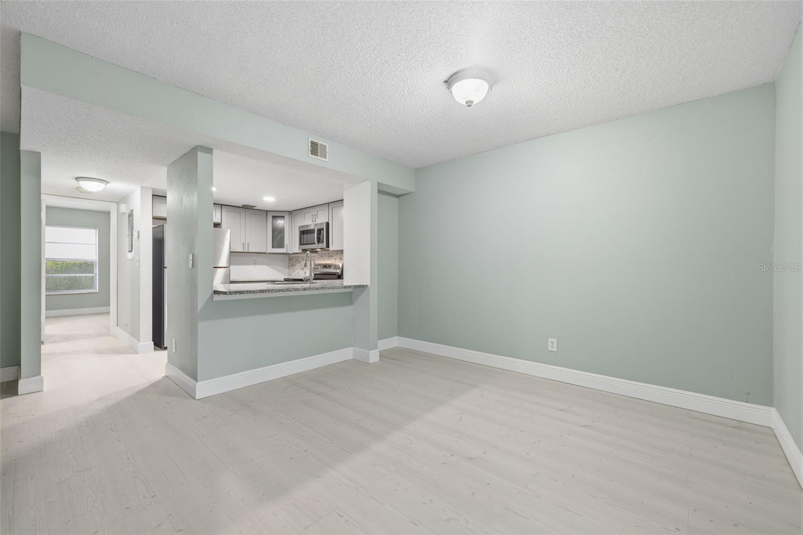 4873 Puritan Cir #2401 Property Photo 10