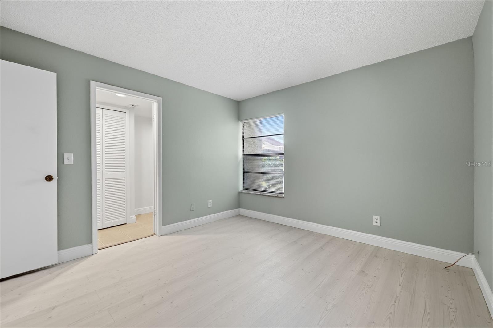 4873 Puritan Cir #2401 Property Photo 18