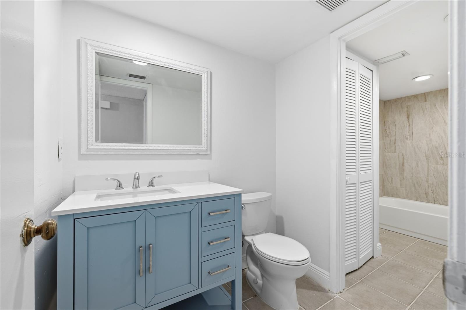 4873 Puritan Cir #2401 Property Photo 20