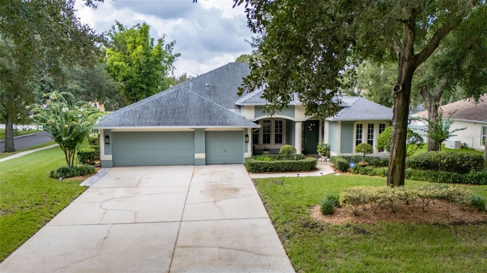 28 Camelot Ridge Dr Property Photo 1