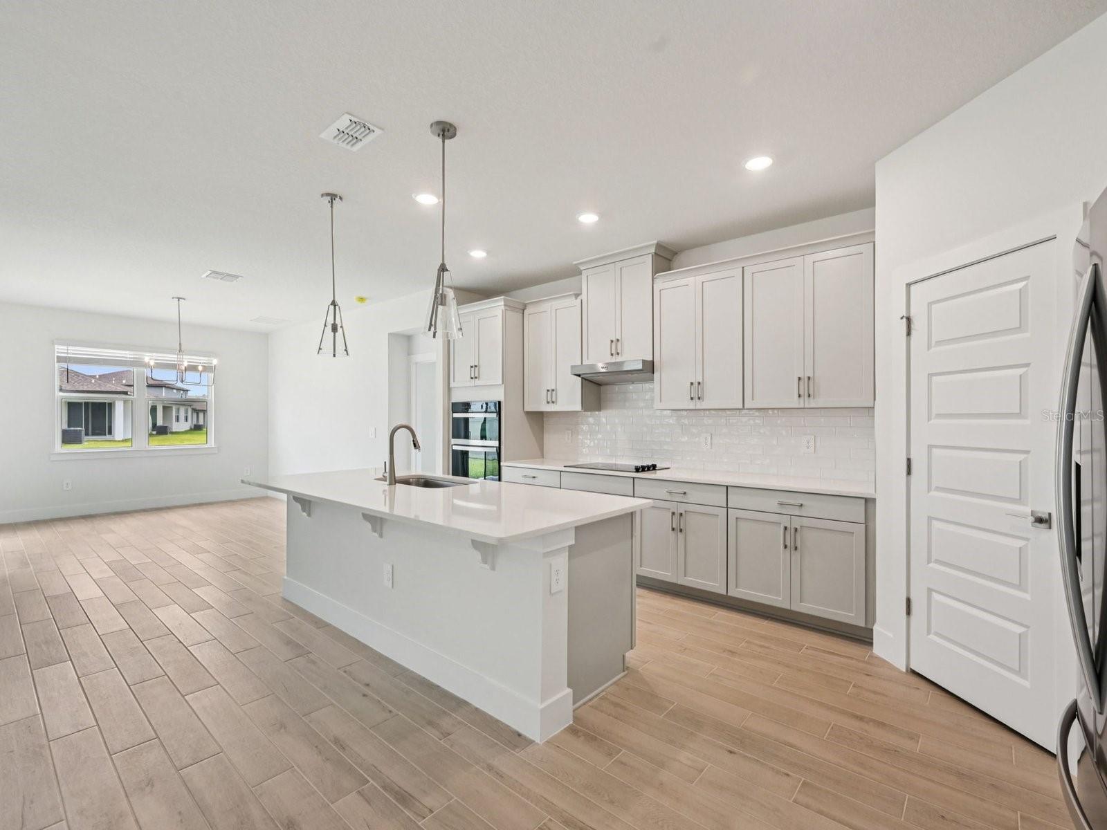 157 Sun Chaser Dr Property Photo 2