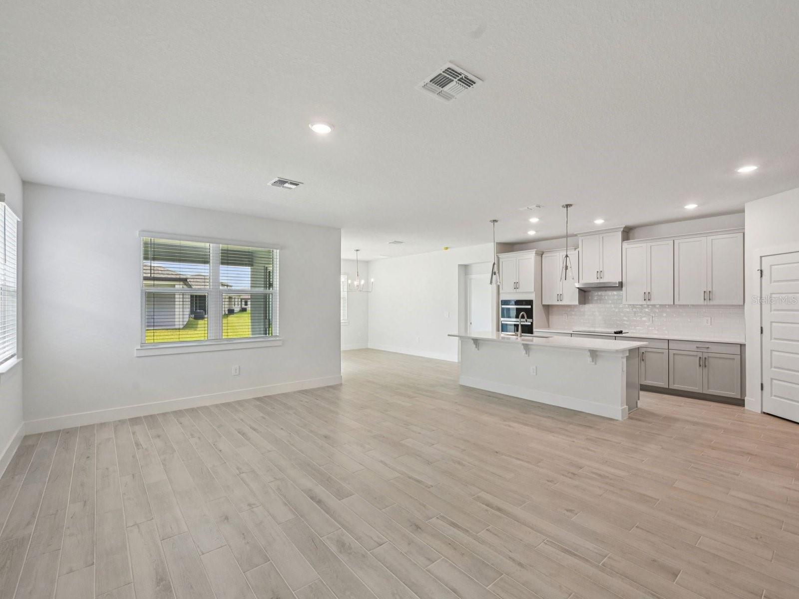 157 Sun Chaser Dr Property Photo 6
