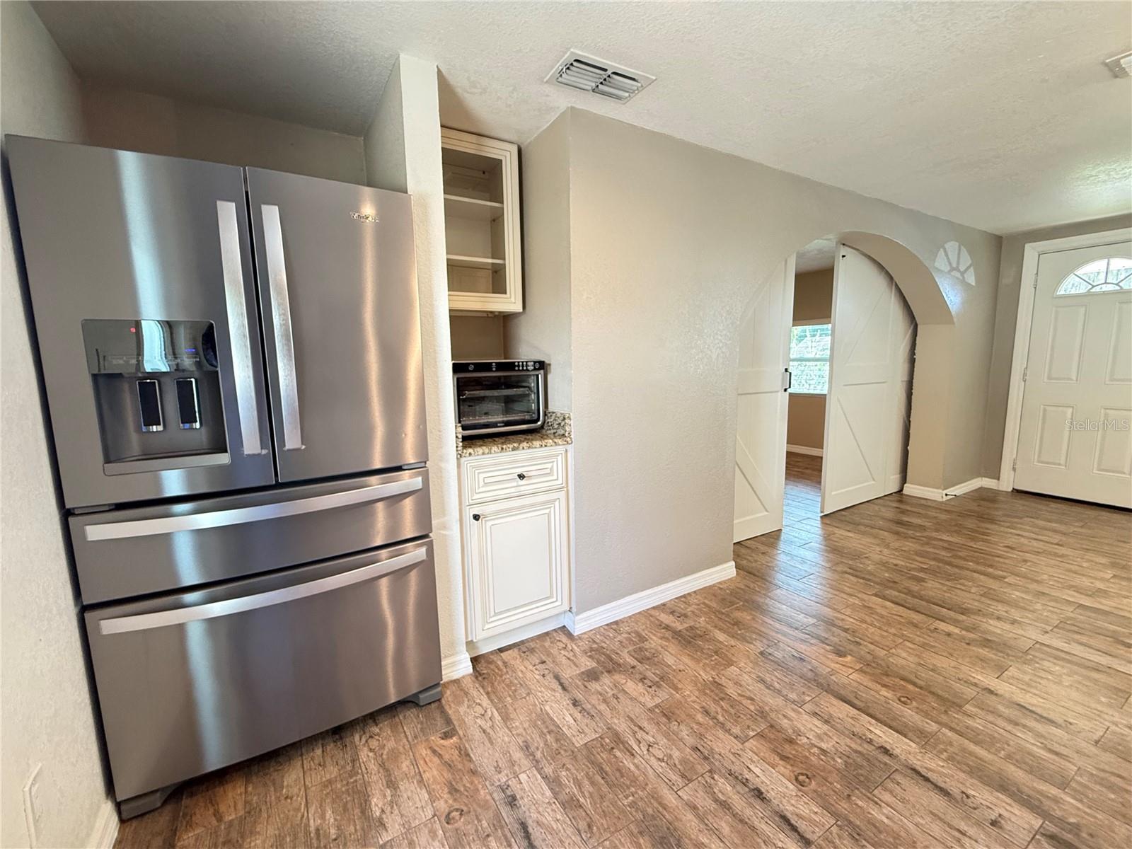11305 Oak Dr Property Photo 6